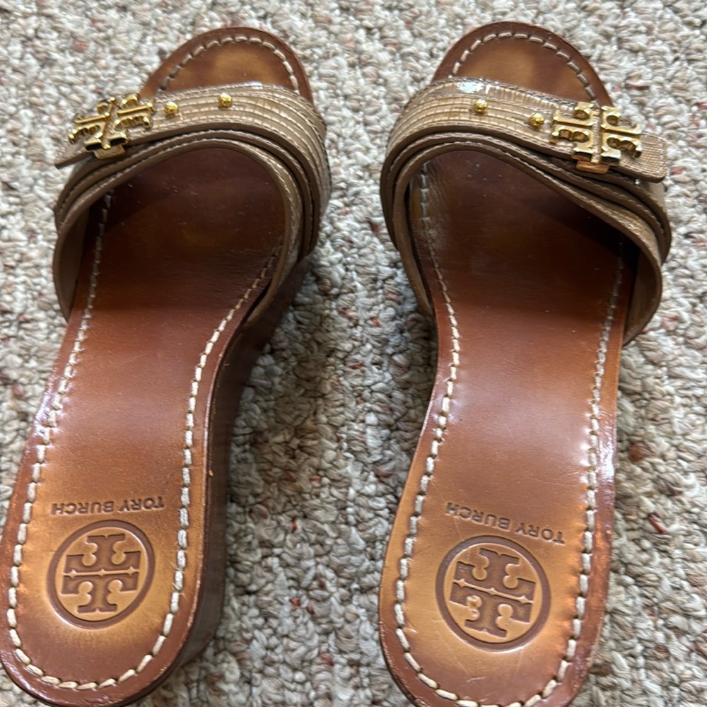Tory birch sandals